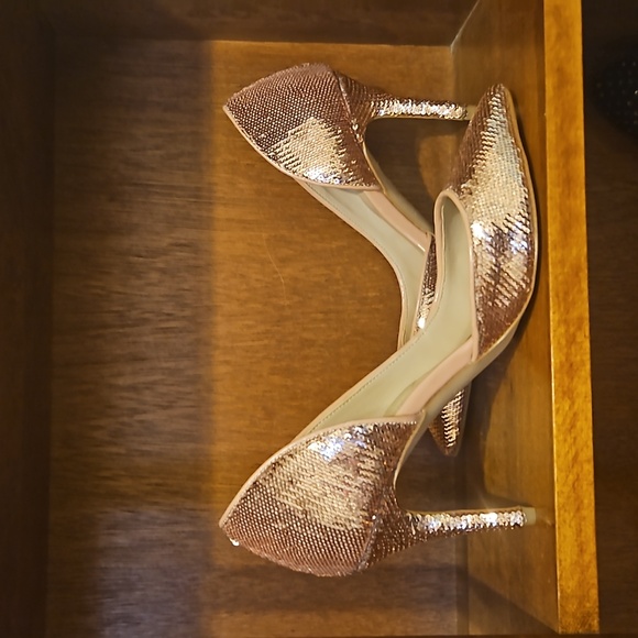 ALDO shimmery rosegold heels / worn once - Picture 2 of 4